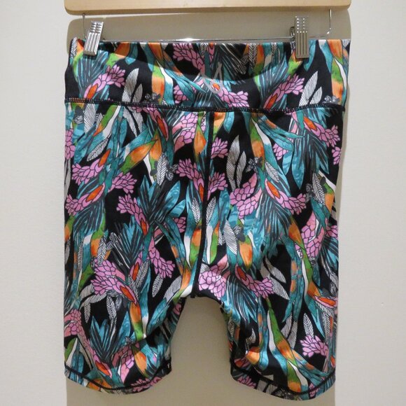 MINKPINK MOVE Tropical Leaf Print Bike Athleisure Gym Shorts Workout - Size M - Picture 8 of 13